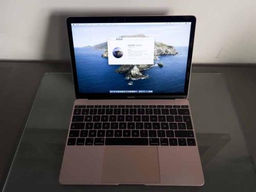 MacBook